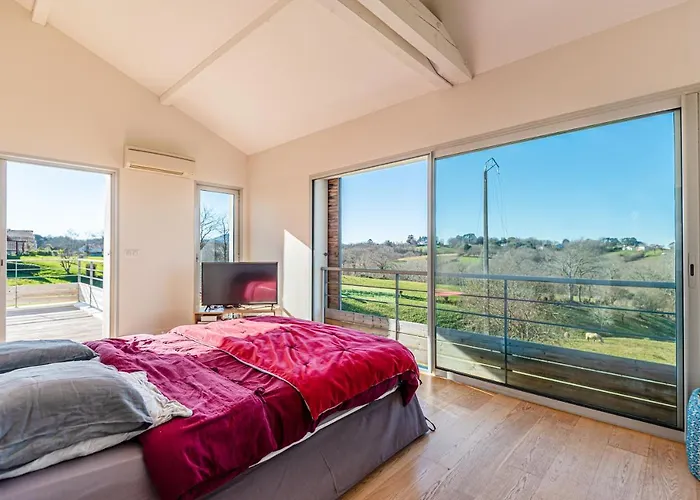 Villa Arcangues * アルカング